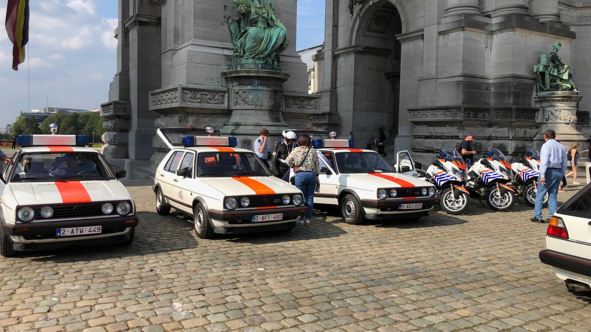 2 - D'anciens véhicules de secours sortiront dans Bruxelles autour du Cinquantenaire - Photo Caroline Vanbossel.jpg
